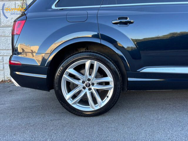 2018 Audi Q7 in Decatur, GA 30032 - 18065195 12