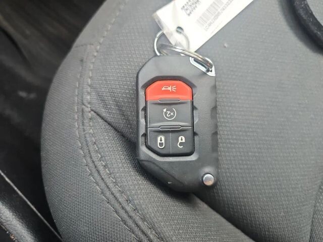 2018 Jeep Wrangler in Wadena, MN 56482 - 18065200 38