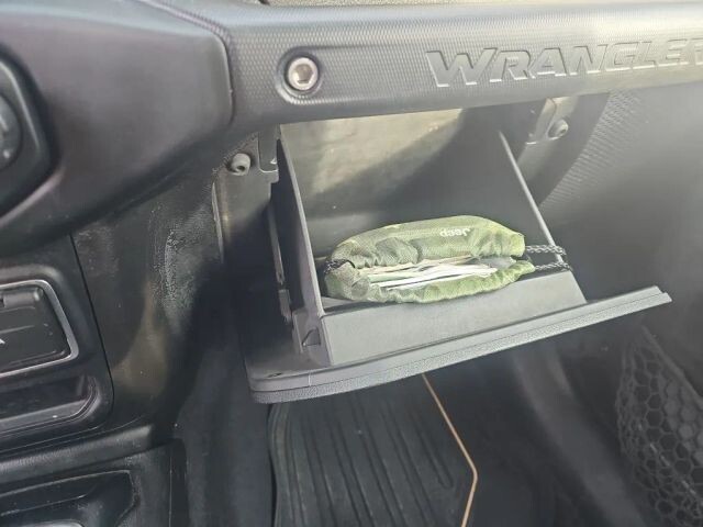 2018 Jeep Wrangler in Wadena, MN 56482 - 18065200 34