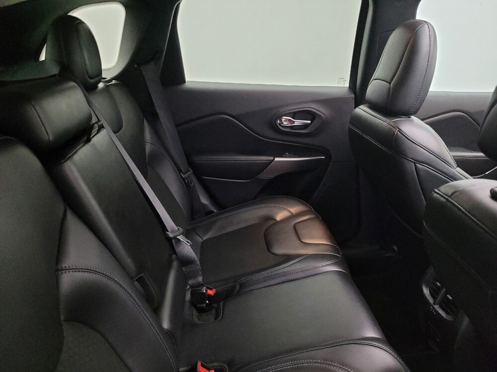 2019 Jeep Cherokee in Clearwater, FL 33764 - 18065258 19