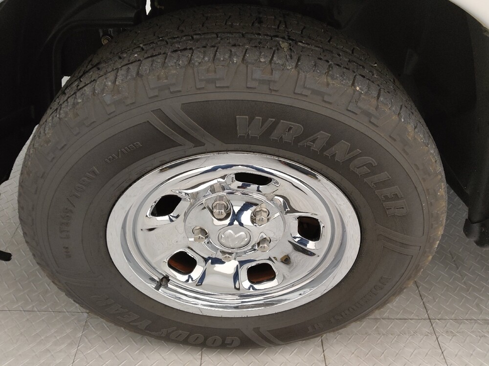 2016 RAM 1500 in Charleston, SC 29414 - 18065300 31