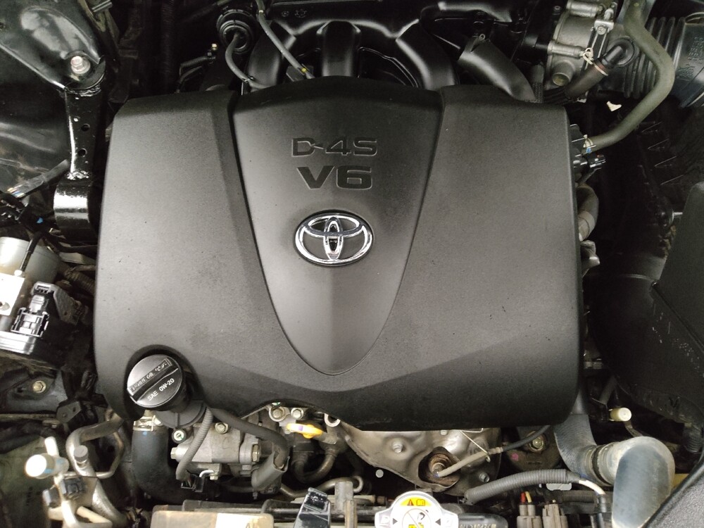 2017 Toyota Highlander in Lakewood, CO 80215 - 18065313 30