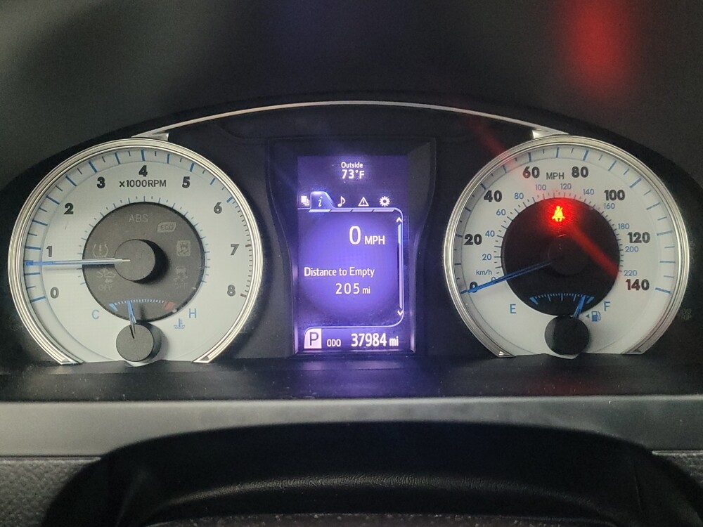 2016 Toyota Camry in Memphis, TN 38115 - 18065319 23