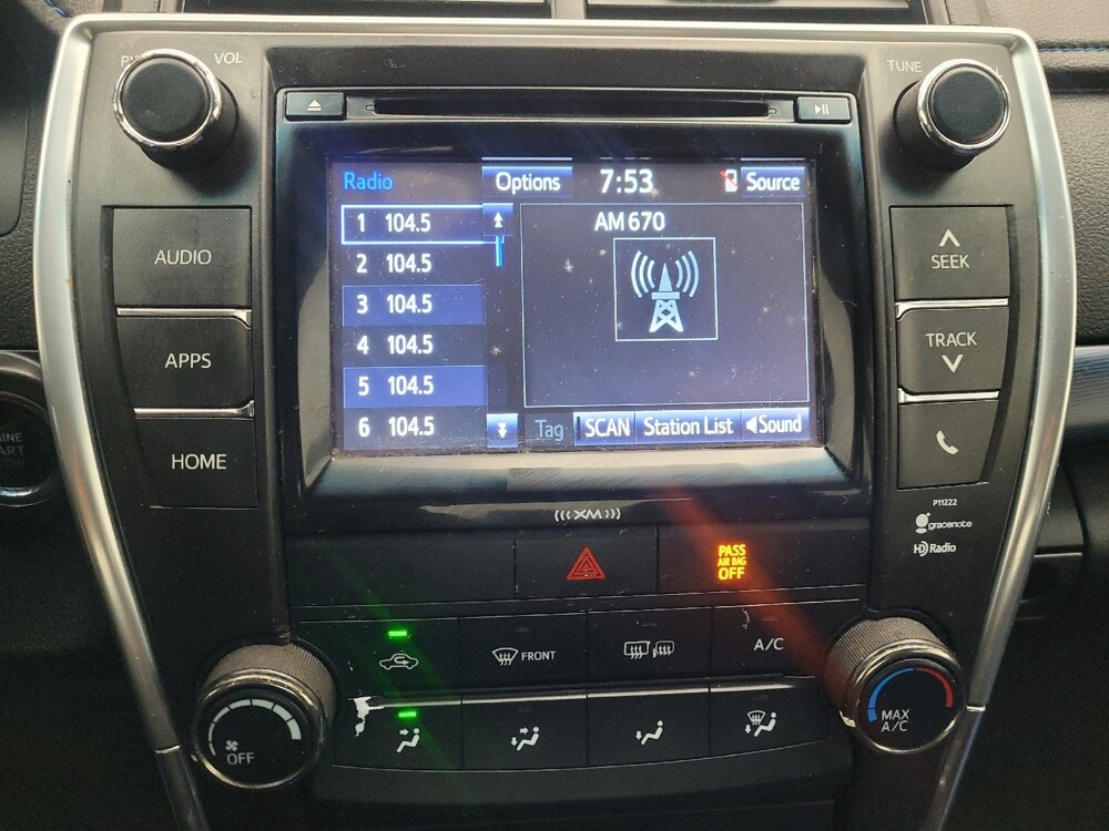 2016 Toyota Camry in Memphis, TN 38115 - 18065319 25