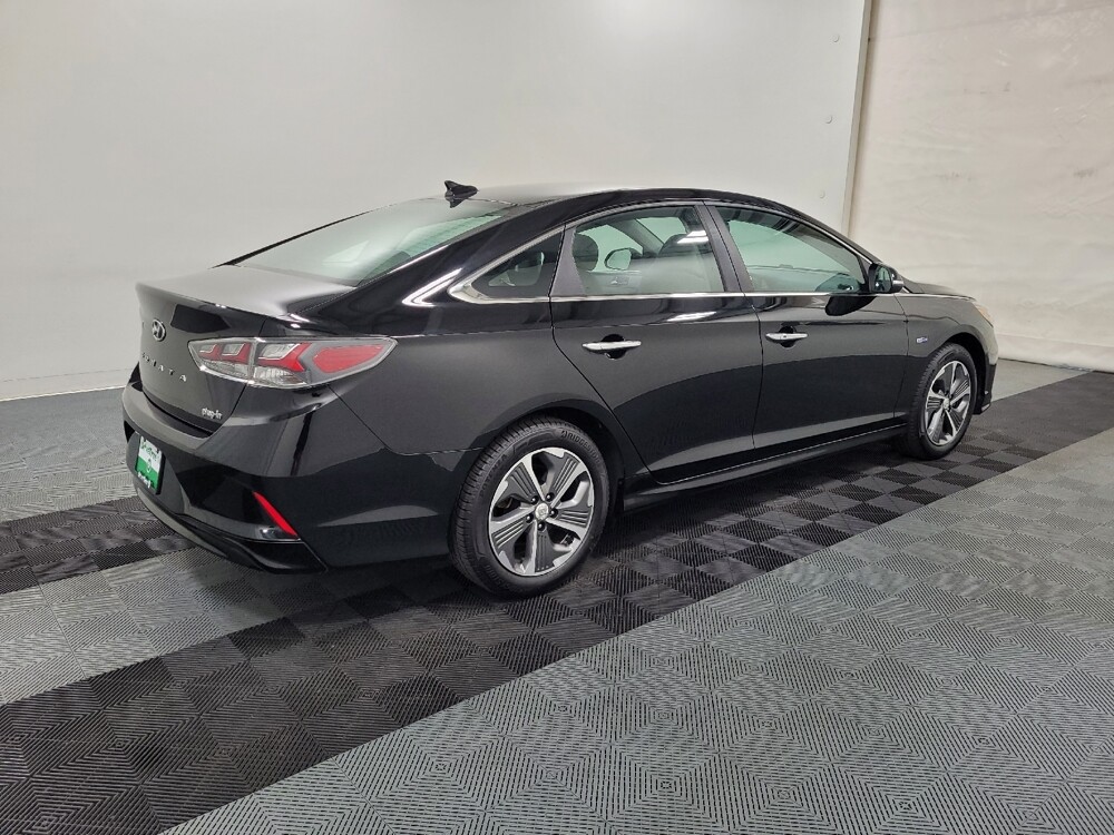 2019 Hyundai Sonata in Allentown, PA 18103 - 18065349 10