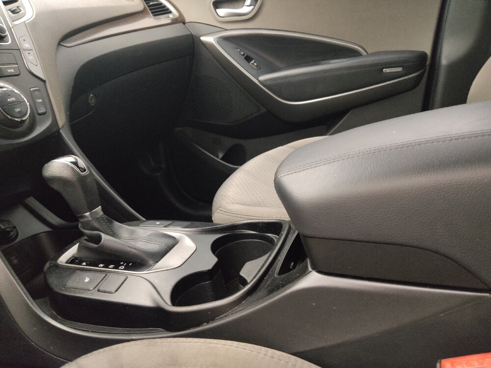 2018 Hyundai Santa Fe in Clearwater, FL 33764 - 18065354 26