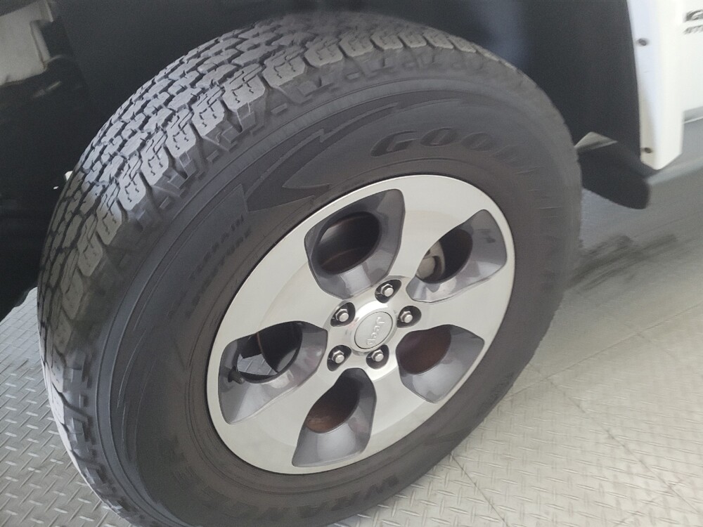 2017 Jeep Wrangler in Temple Hills, MD 20746 - 18065374 31