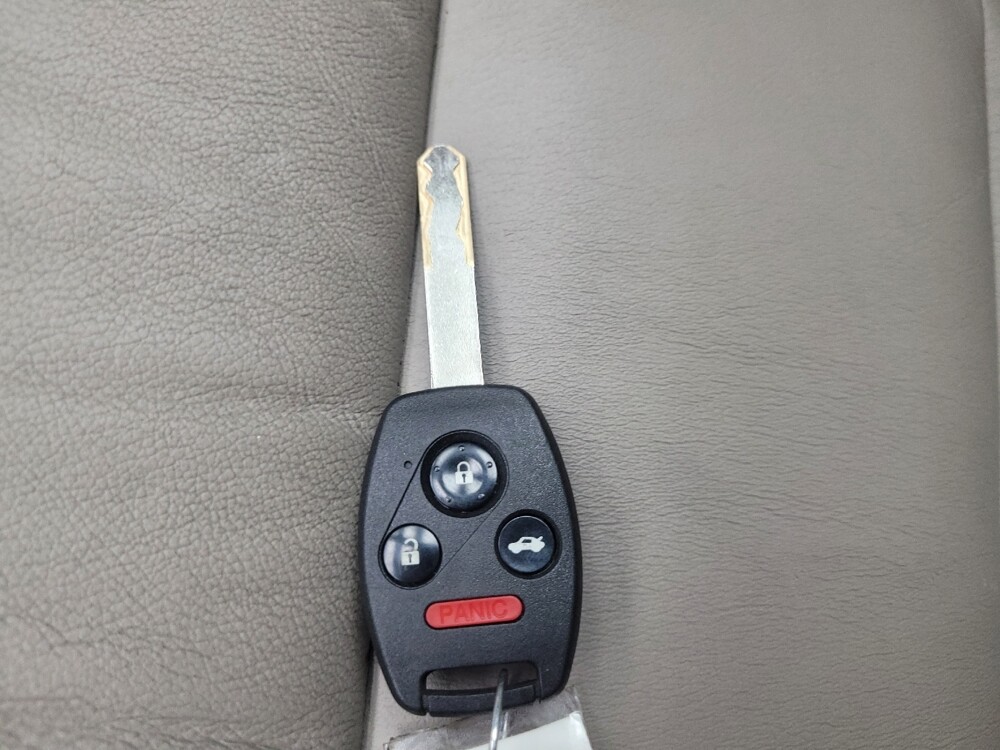 2013 Honda Civic in Highland, IN 46322 - 18065399 32