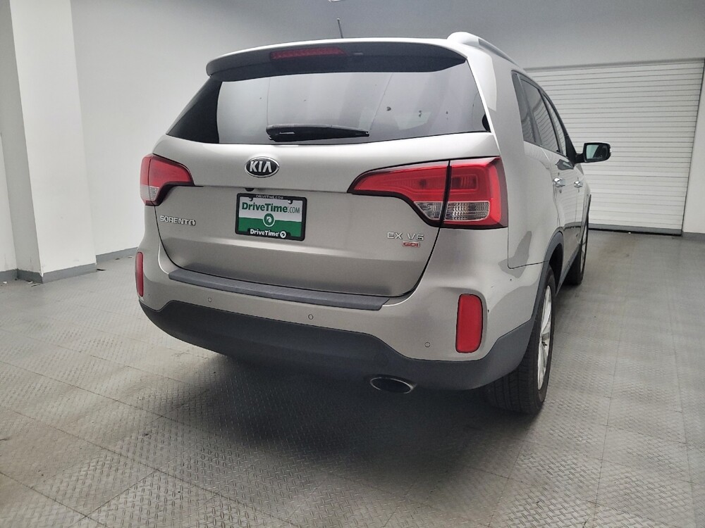 2014 Kia Sorento in Eastpointe, MI 48021 - 18065416 7