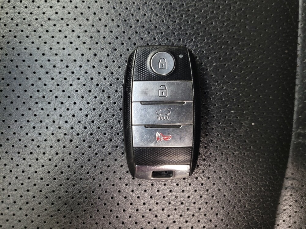 2014 Kia Sorento in Eastpointe, MI 48021 - 18065416 32