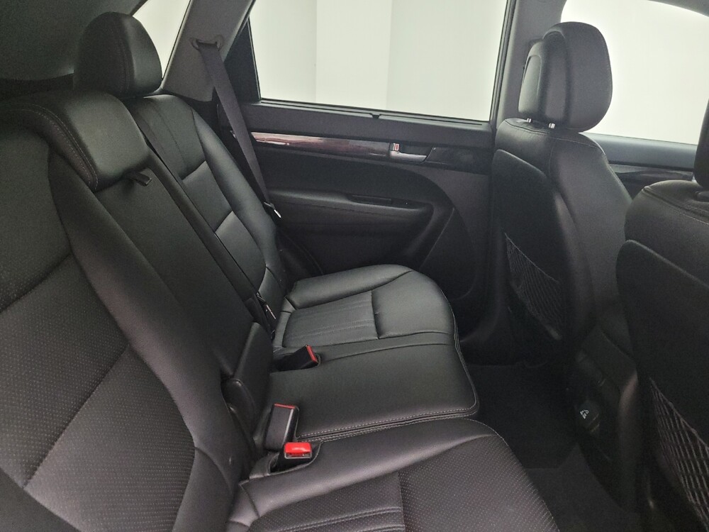 2014 Kia Sorento in Eastpointe, MI 48021 - 18065416 19