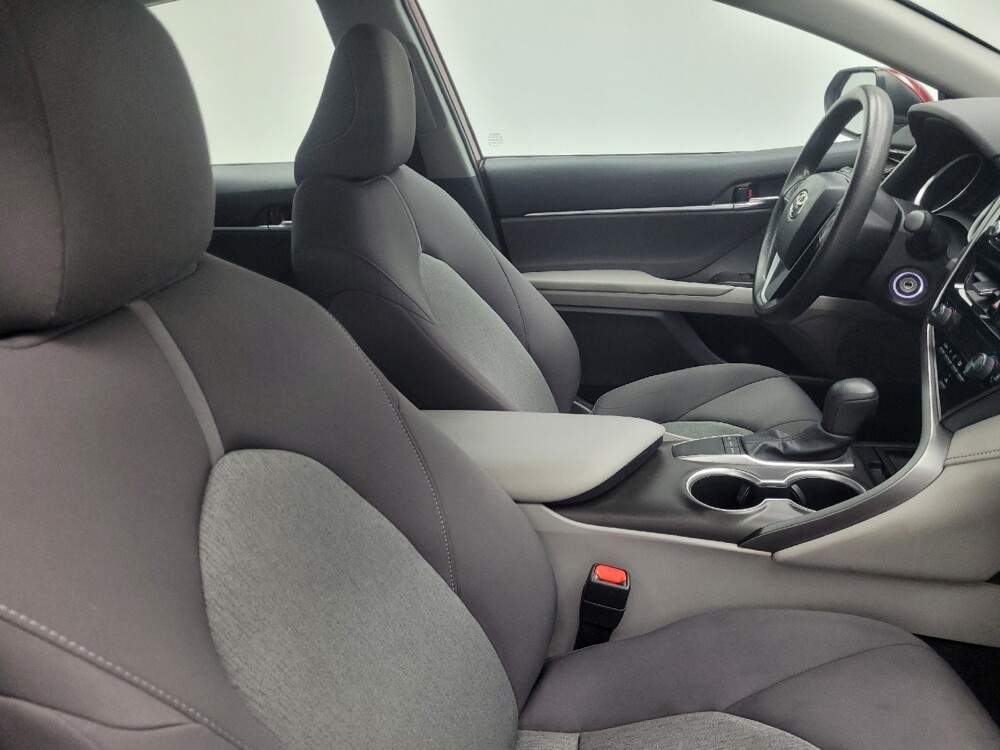 2022 Toyota Camry in Highland, IN 46322 - 18065436 21