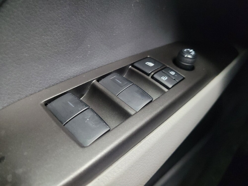 2022 Toyota Camry in Highland, IN 46322 - 18065436 27