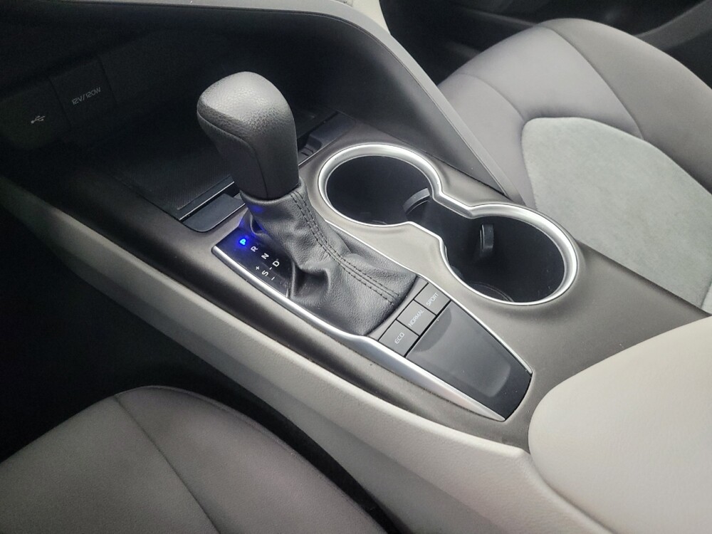 2022 Toyota Camry in Highland, IN 46322 - 18065436 26