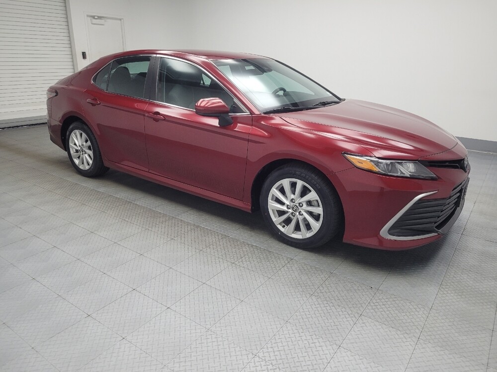 2022 Toyota Camry in Highland, IN 46322 - 18065436 11