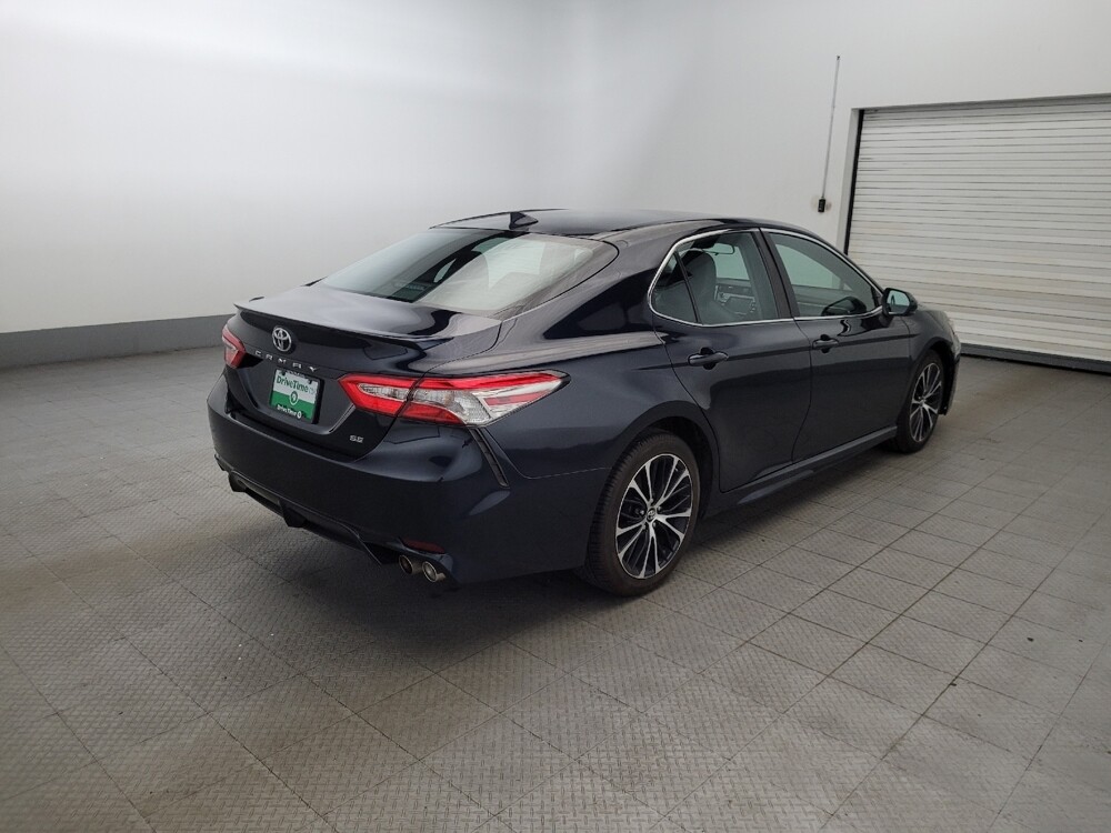 2019 Toyota Camry in Glen Burnie, MD 21061 - 18065627 9