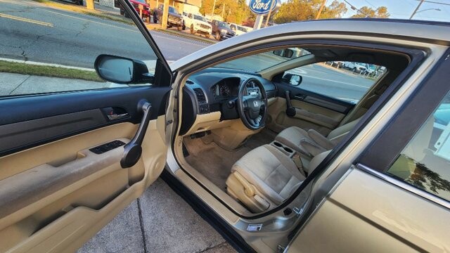 2009 Honda CR-V in Cartersville, GA 30120 - 18065669 6