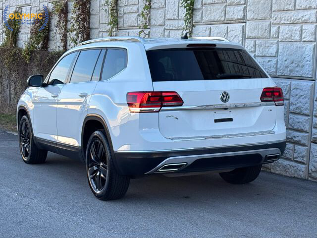 2018 Volkswagen Atlas in Decatur, GA 30032 - 18065673 4