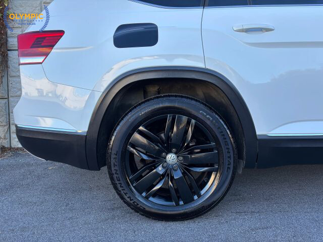 2018 Volkswagen Atlas in Decatur, GA 30032 - 18065673 12