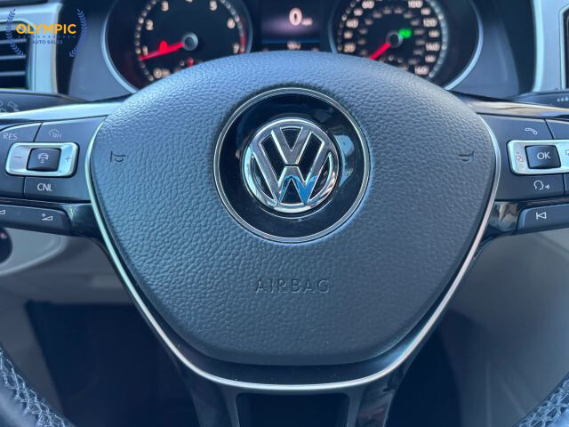 2018 Volkswagen Atlas in Decatur, GA 30032 - 18065673 23