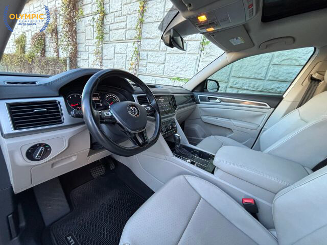 2018 Volkswagen Atlas in Decatur, GA 30032 - 18065673 17