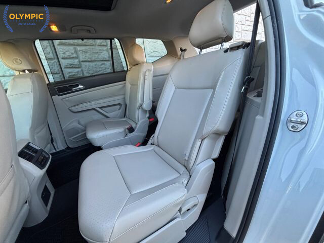 2018 Volkswagen Atlas in Decatur, GA 30032 - 18065673 39