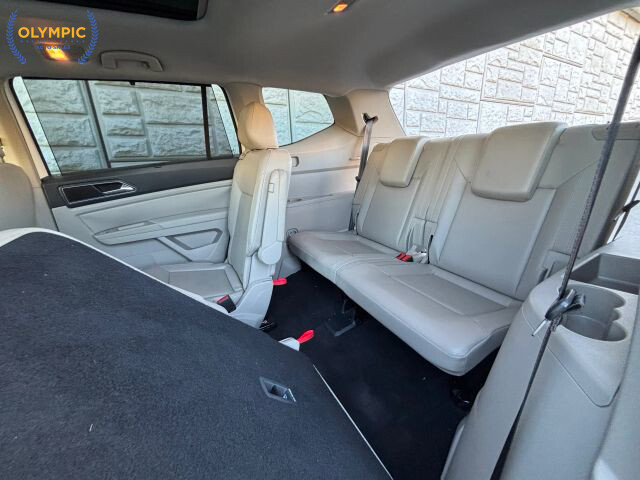 2018 Volkswagen Atlas in Decatur, GA 30032 - 18065673 42