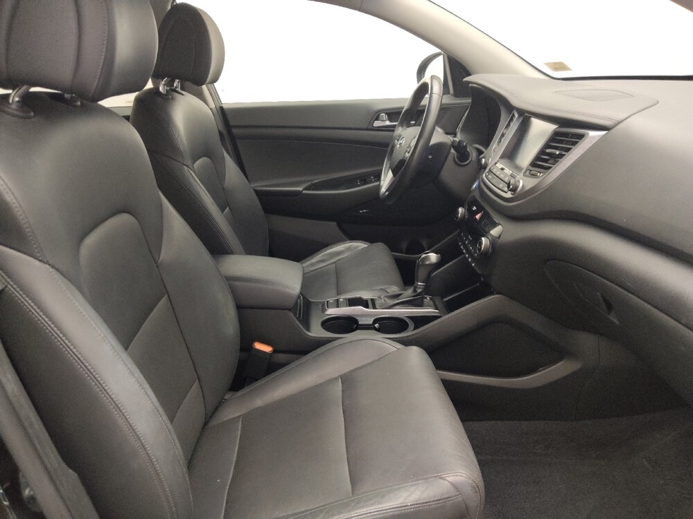 2017 Hyundai Tucson in Hialeah, FL 33014 - 18065713 21