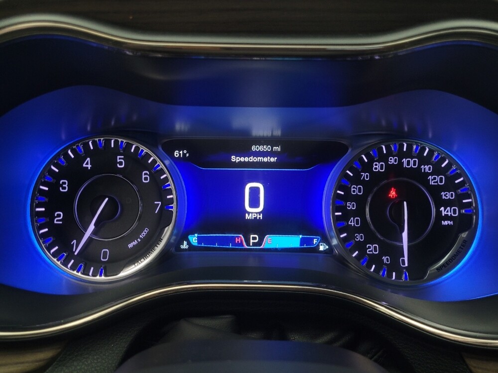 2016 Chrysler 200 in Indianapolis, IN 46222 - 18065740 23