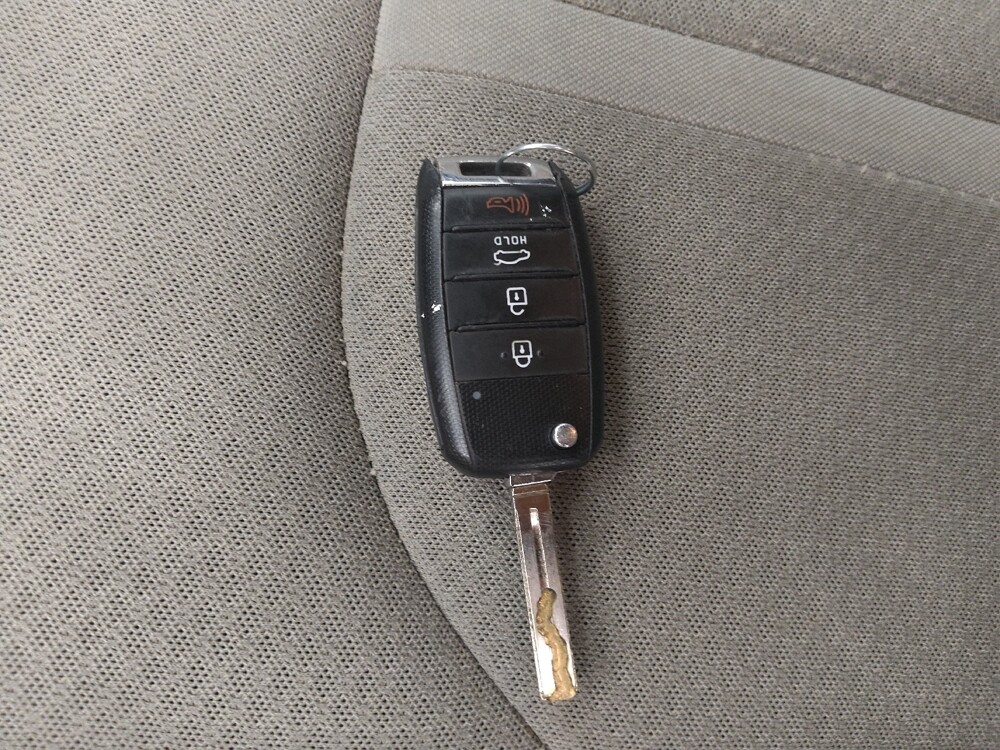 2018 Kia Optima in Gladstone, MO 64118 - 18065749 32