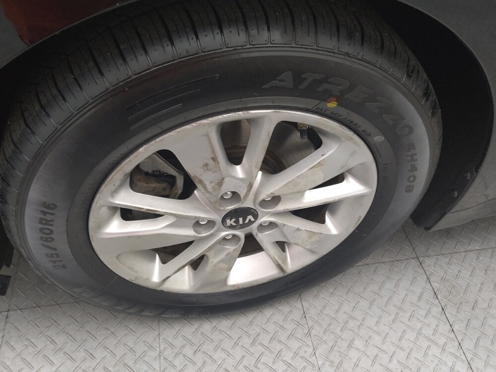 2018 Kia Optima in Gladstone, MO 64118 - 18065749 31