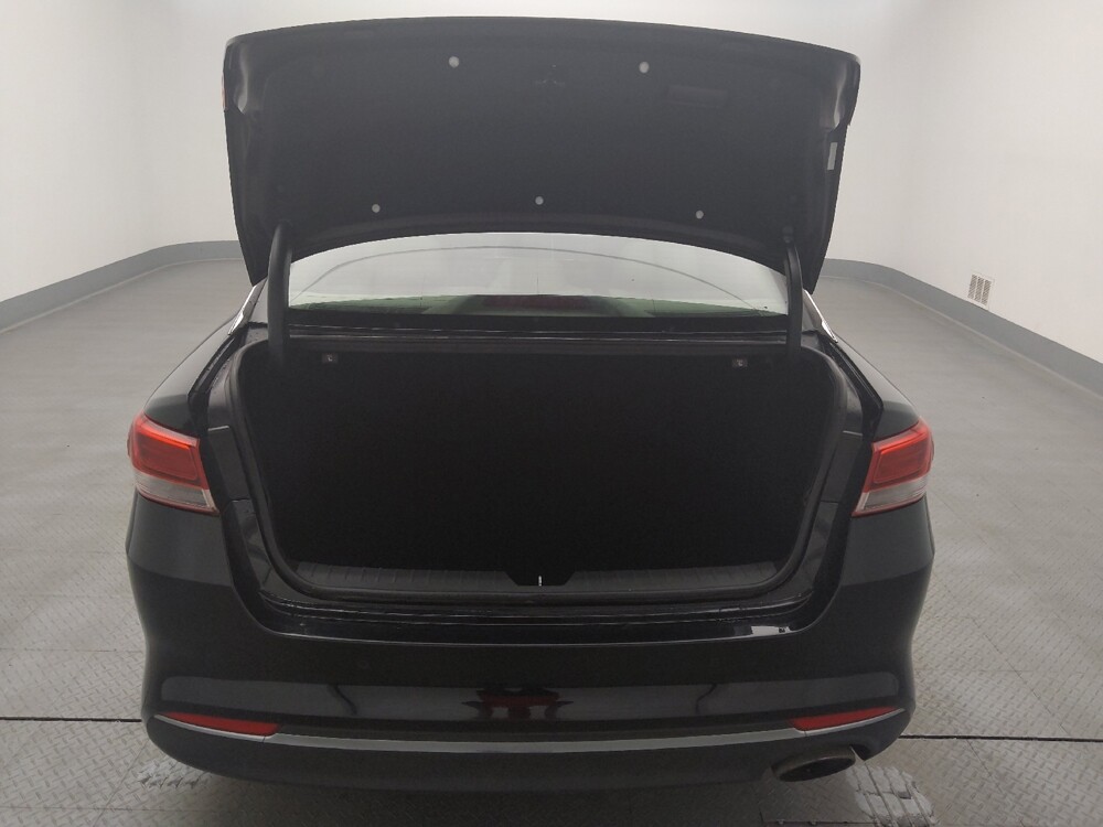 2018 Kia Optima in Gladstone, MO 64118 - 18065749 29