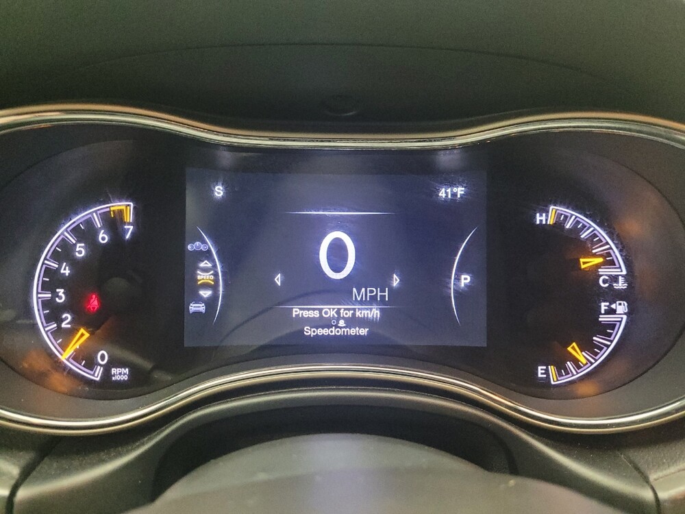 2017 Jeep Grand Cherokee in Taylor, MI 48180 - 18065782 23