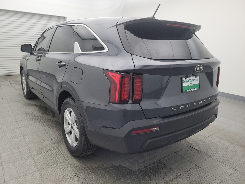 2021 Kia Sorento in Houston, TX 77074 - 18065853 5