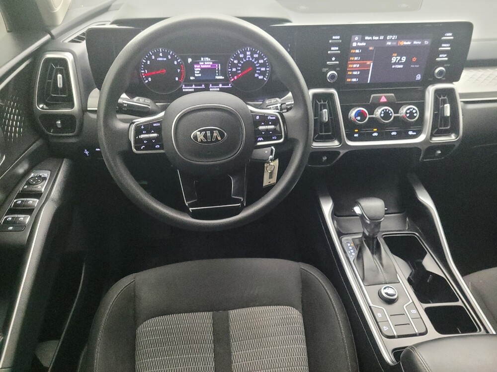 2021 Kia Sorento in Houston, TX 77074 - 18065853 22