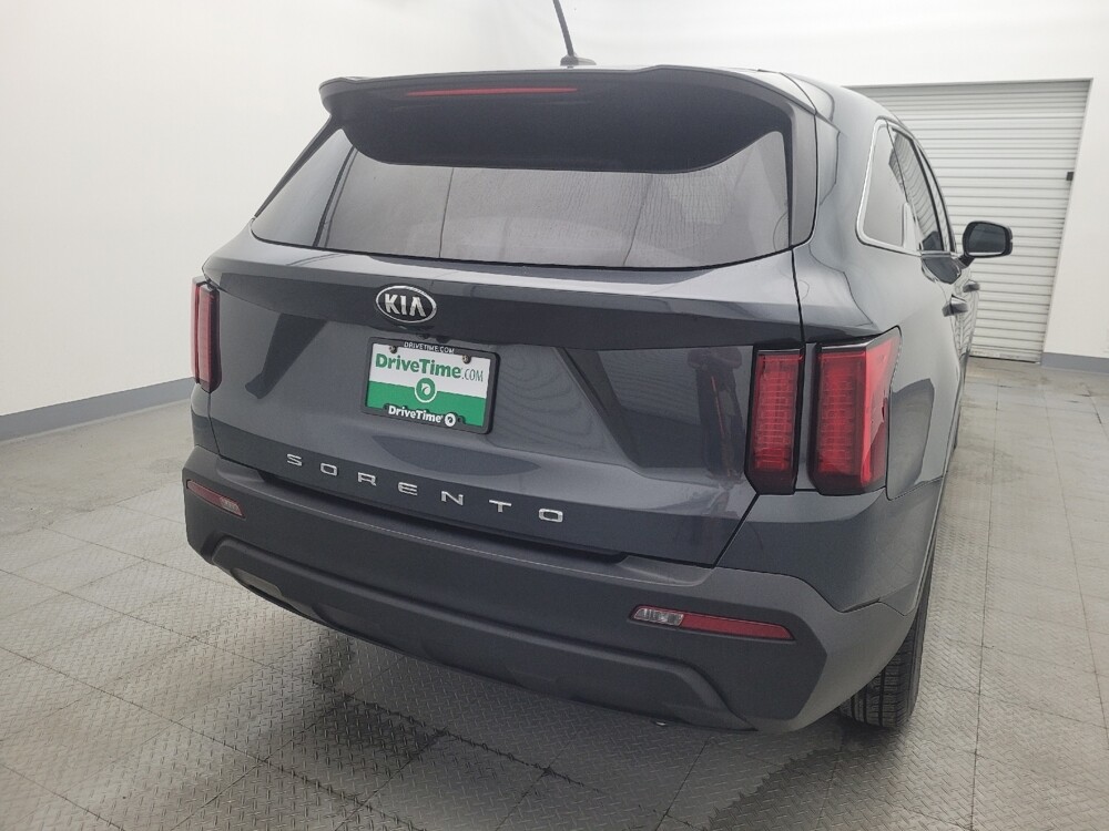 2021 Kia Sorento in Houston, TX 77074 - 18065853 7