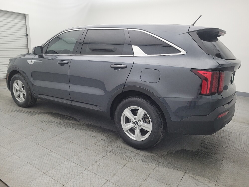 2021 Kia Sorento in Houston, TX 77074 - 18065853 3