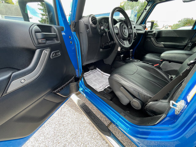 2016 Jeep Wrangler in Baltimore, MD 21225 - 18065904 32