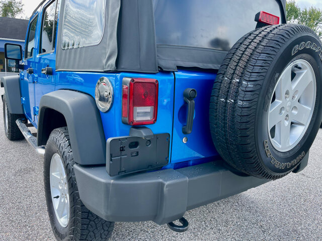 2016 Jeep Wrangler in Baltimore, MD 21225 - 18065904 15