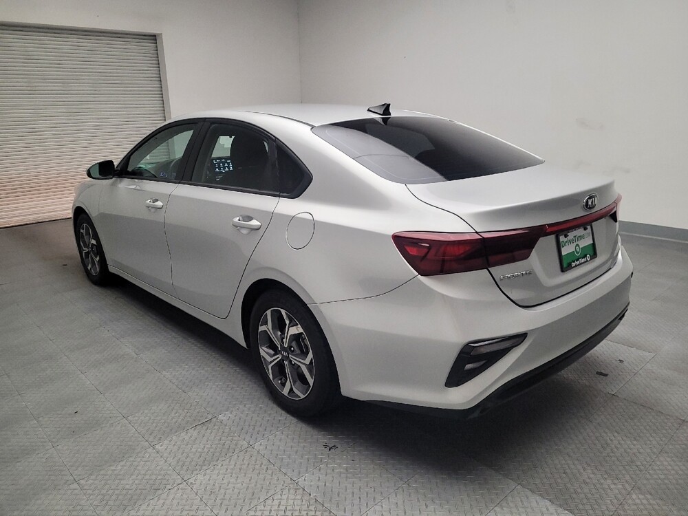 2019 Kia Forte in Riverside, CA 92504 - 18065926 5