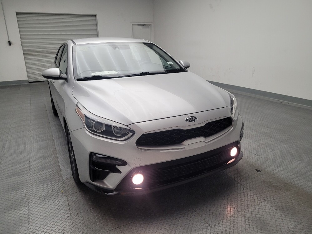 2019 Kia Forte in Riverside, CA 92504 - 18065926 14