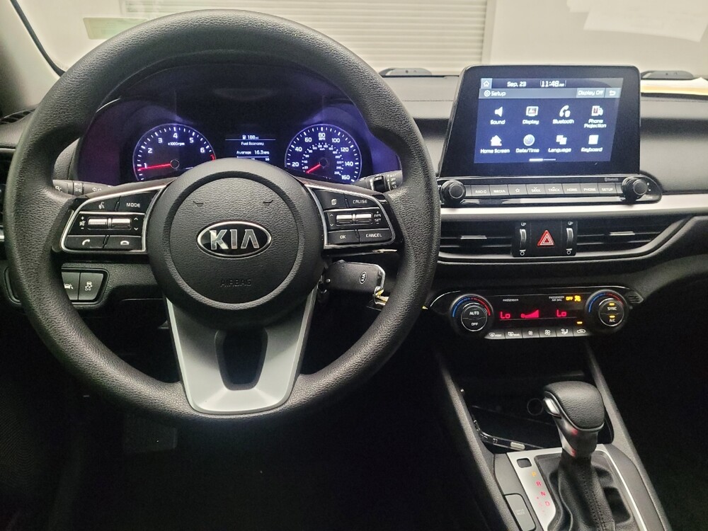 2019 Kia Forte in Riverside, CA 92504 - 18065926 22