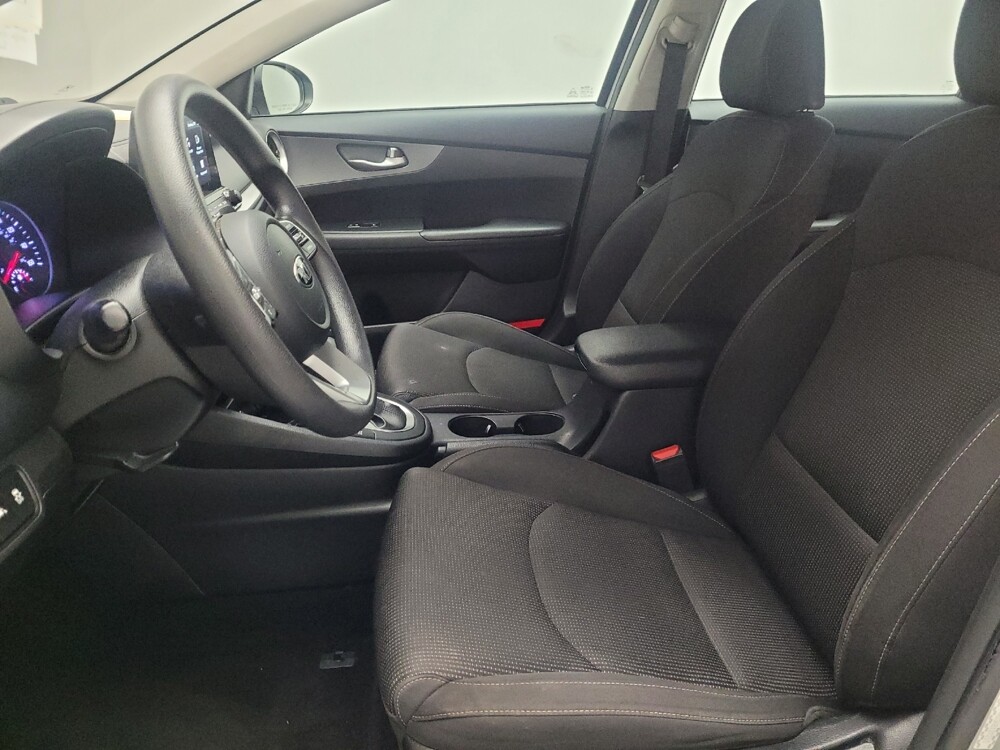 2019 Kia Forte in Riverside, CA 92504 - 18065926 17