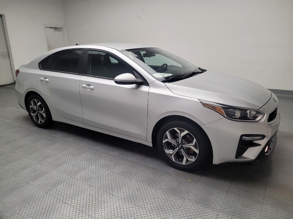 2019 Kia Forte in Riverside, CA 92504 - 18065926 11