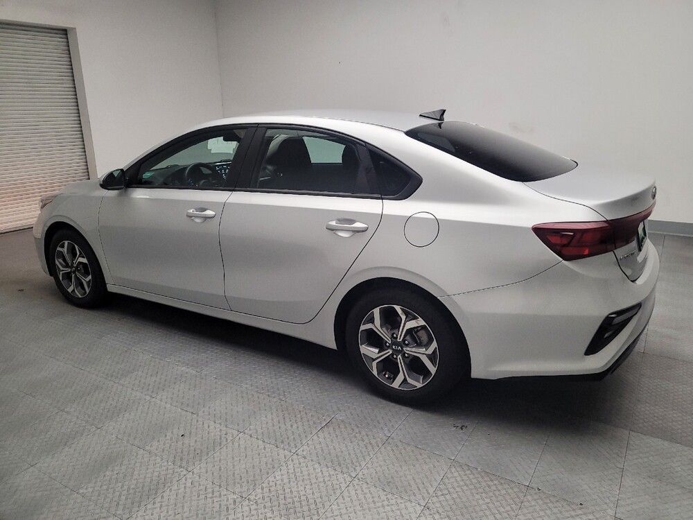 2019 Kia Forte in Riverside, CA 92504 - 18065926 3