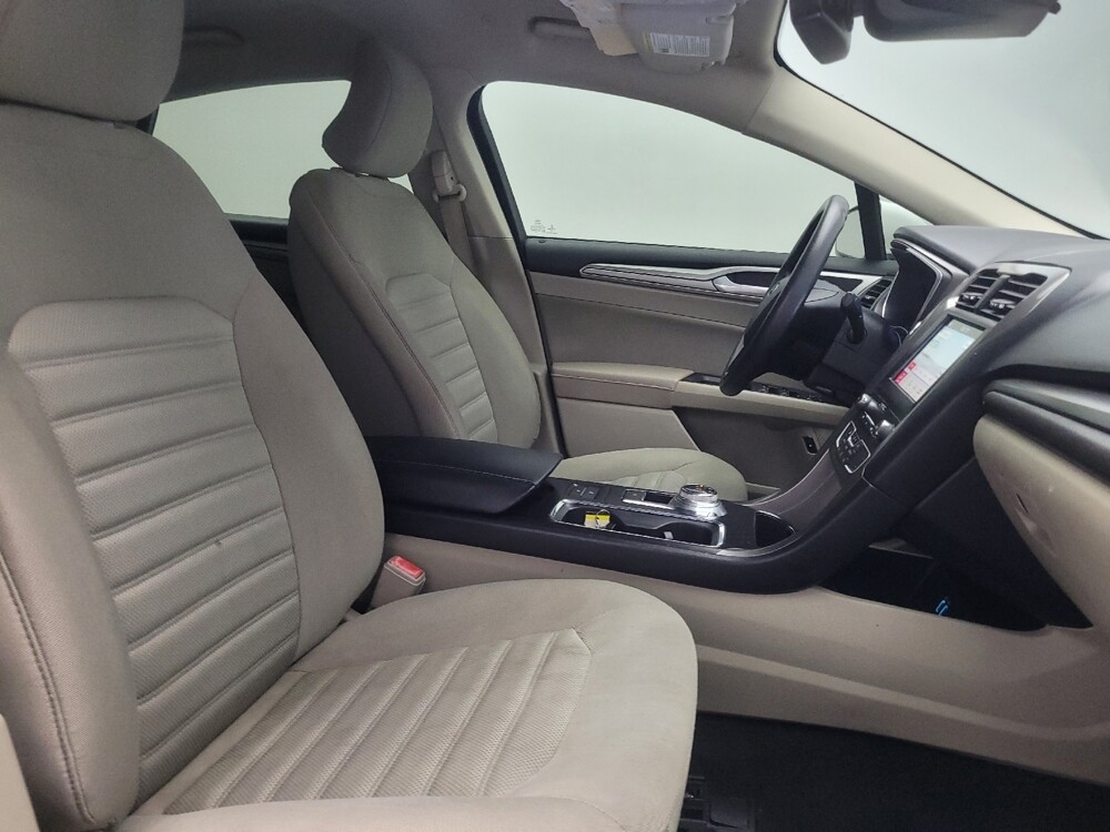 2019 Ford Fusion in Union City, GA 30291 - 18065938 21