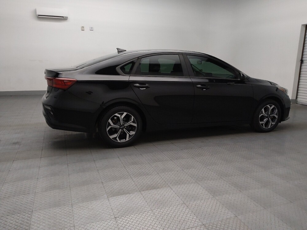 2019 Kia Forte in Lewisville, TX 75067 - 18065951 10