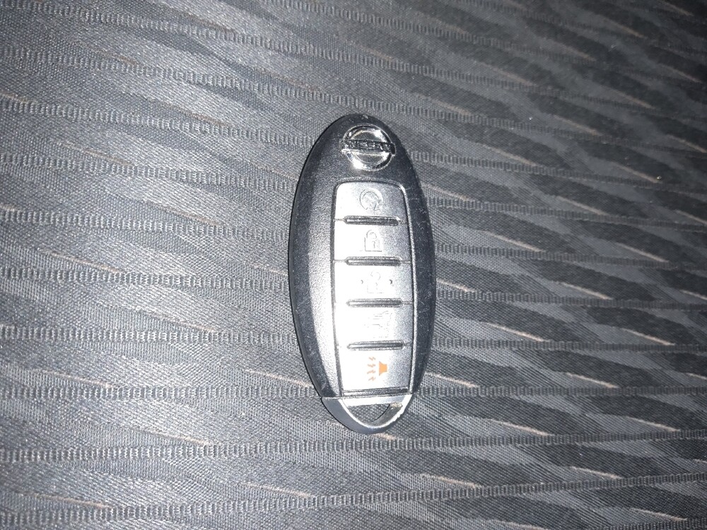 2018 Nissan Rogue in Miami, FL 33157 - 18065982 32