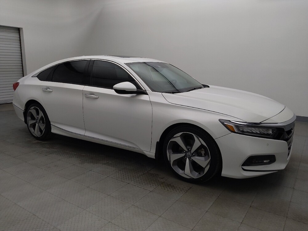 2020 Honda Accord in Live Oak, TX 78233 - 18066008 11