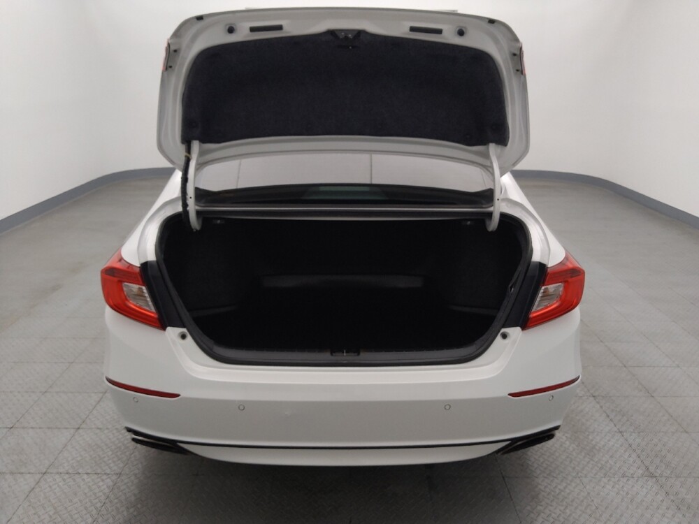 2020 Honda Accord in Live Oak, TX 78233 - 18066008 29